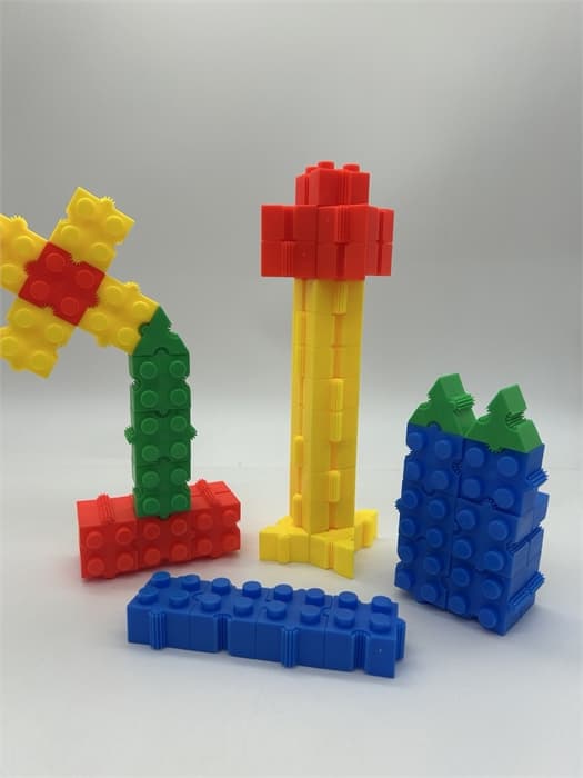 Конструктор пластмассовый 5057