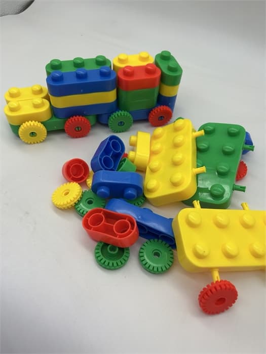 Конструктор пластмассовый 5083